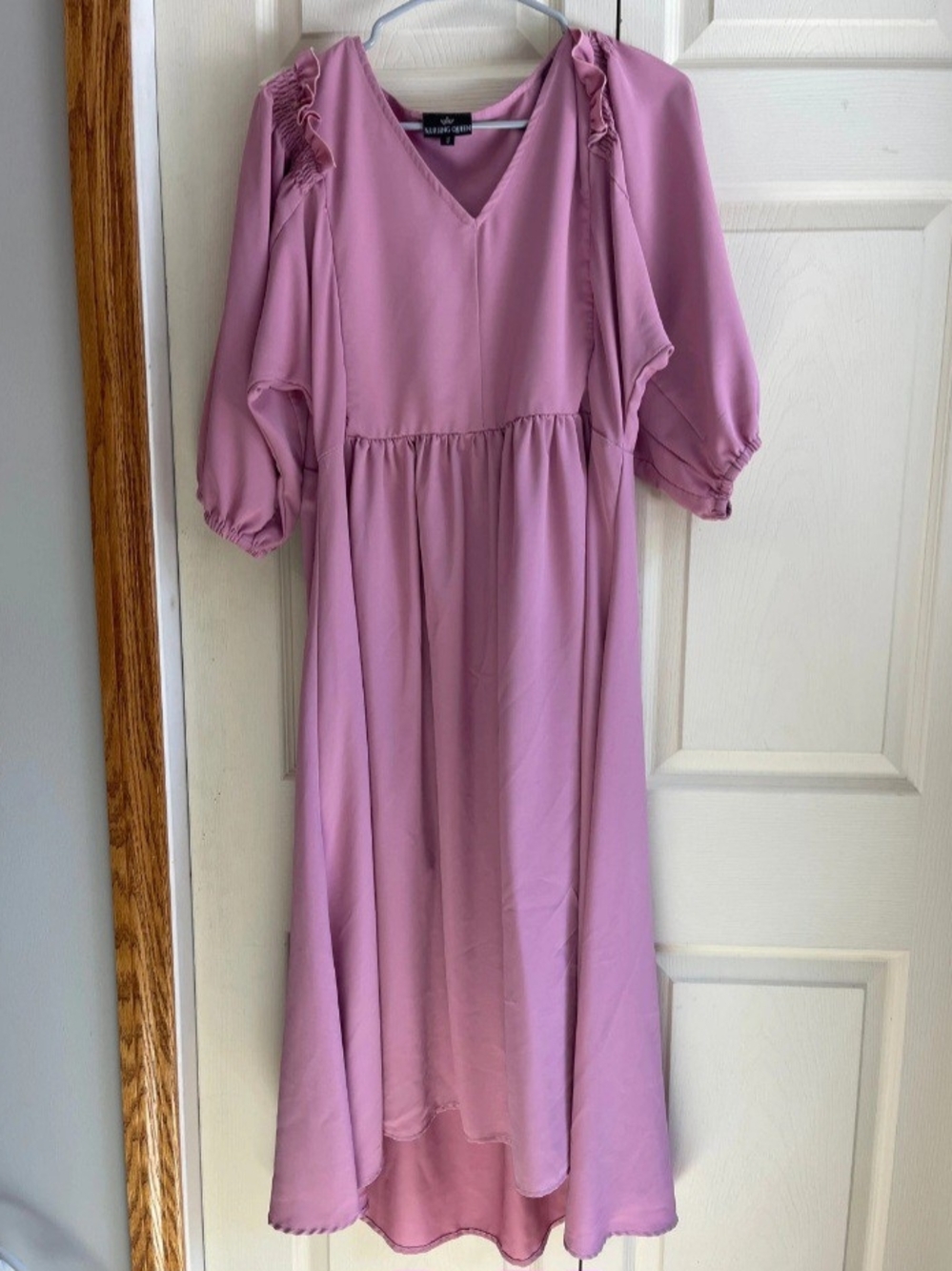Nursing Queen Vintage Rose V-Neck Ruffle Midi Zip Nursing & Maternity Dress